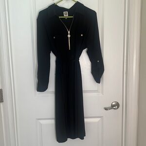 Anne Klein Size 14 midi good zipper neckline dress. Mid size sleeve length